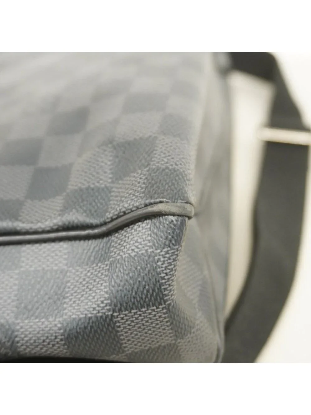Louis Vuitton Shoulder Bag Damier Graphite District MM Gray Black